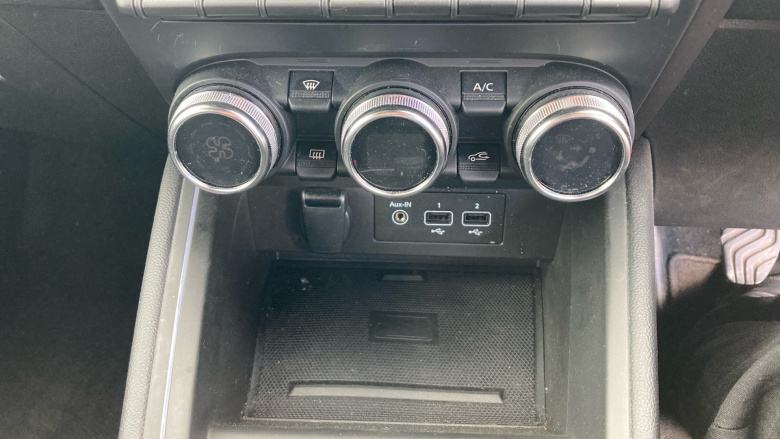 Renault Clio 1.0 TCe 90 Evolution 5dr Petrol Hatchback